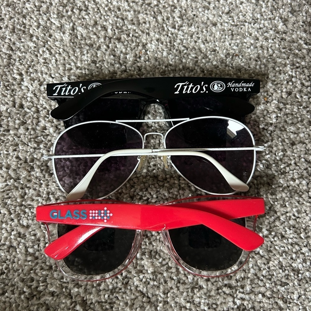COPY - *FREE with purchase* 
 Titos sunglasses and aviators
